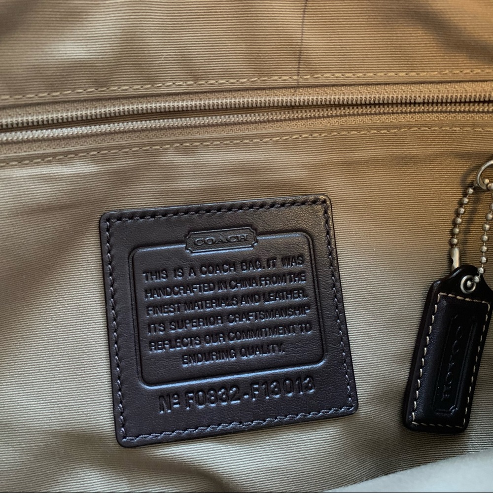 Coach purse - Picture 4 of 5